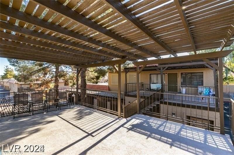 1887 Apricot Ct - Photo 3 of 29