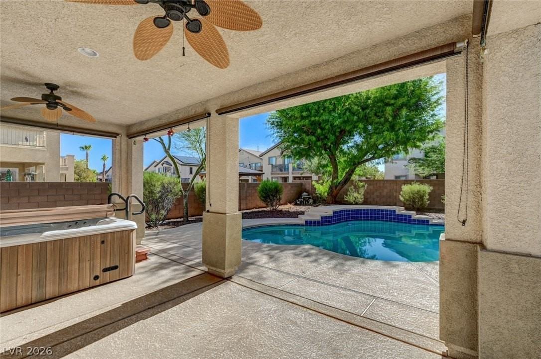 5921 Altissimo St - Photo 4 of 50