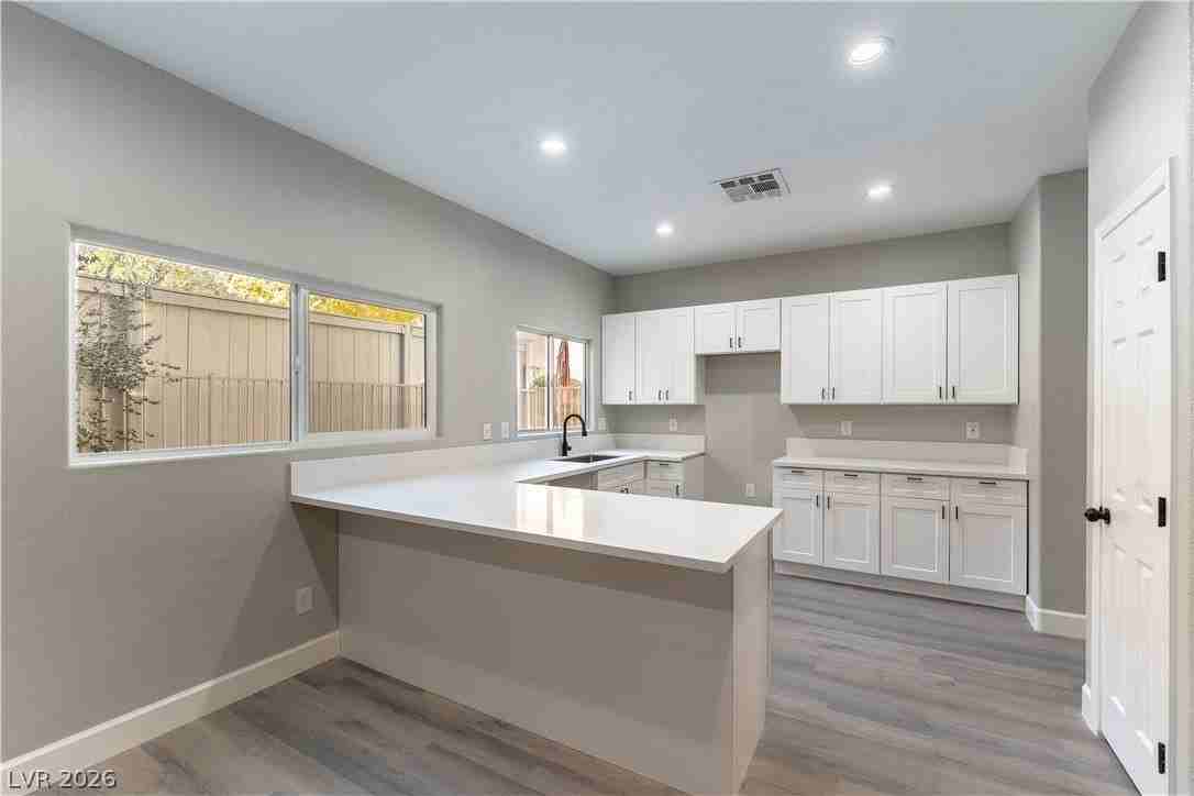 10505 Cold Mountain Ave - Photo 7 of 31