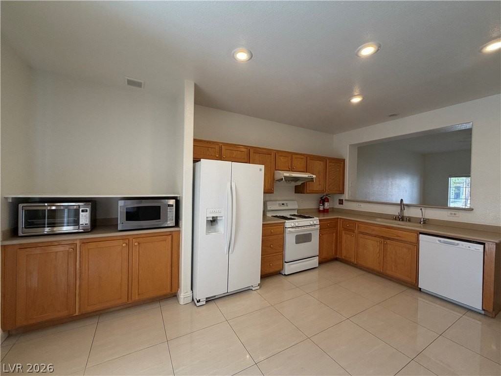 5977 Sombria Ridge Ave - Photo 7 of 27