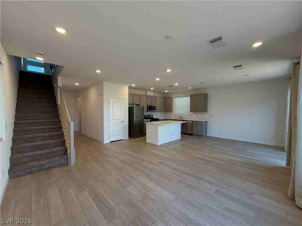 5925 Obsidian Sky Ave - Photo 7 of 31