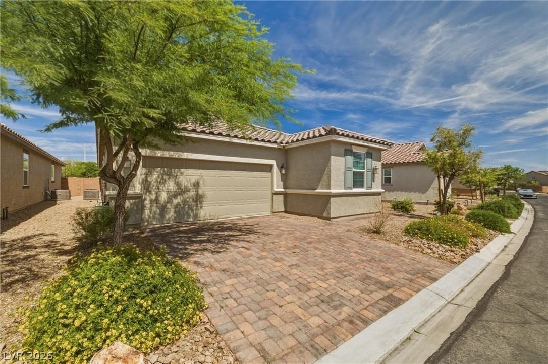 5827 Casa Branca St - Photo 3 of 38