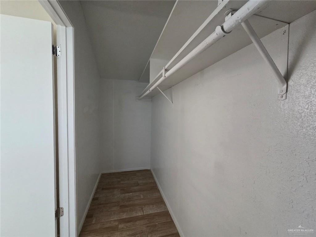 3300 N 25 1/2 St - Photo 4 of 10