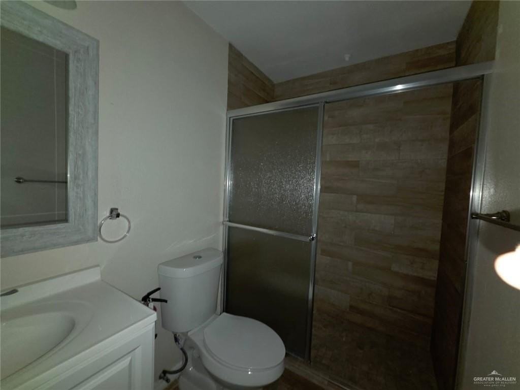 3300 N 25 1/2 St - Photo 5 of 10