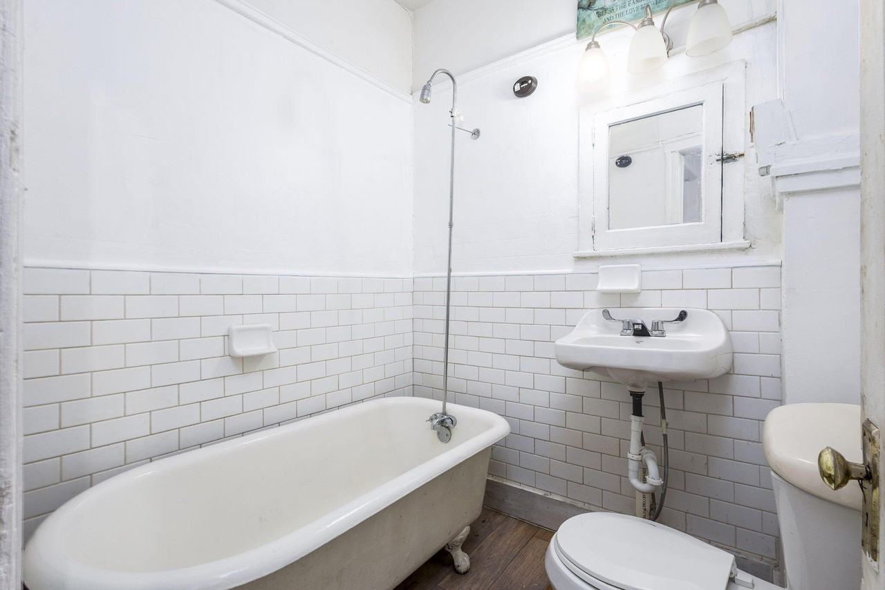 1565 W Grand Blvd #3 - Photo 5 of 11