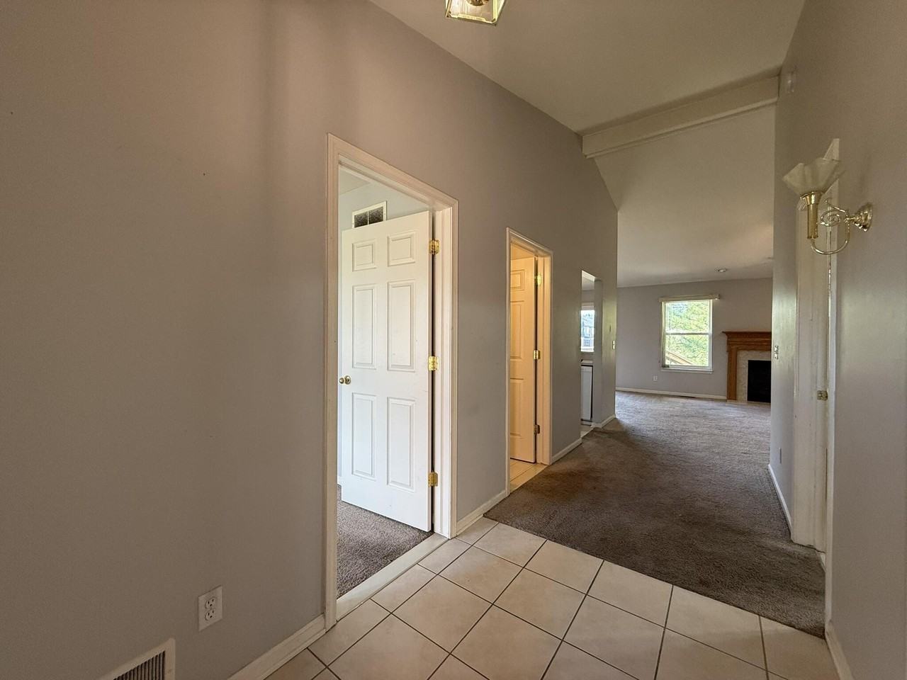1788 Wexford Dr - Photo 4 of 26