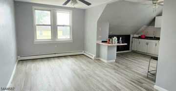 featured image of 301 Hagel Ave