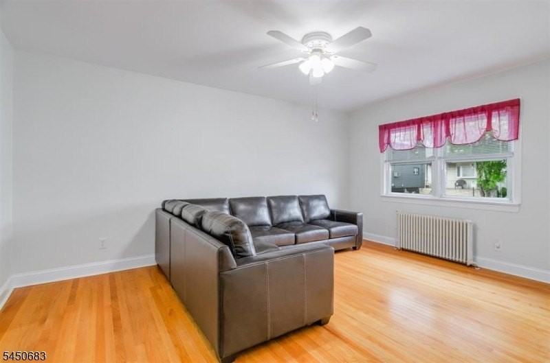 120 W 50th St - Photo 2 of 10