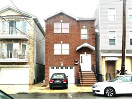 featured image of 85 Oakland Ave #1