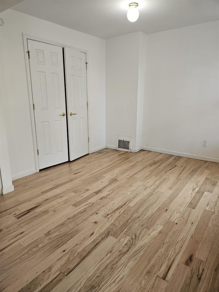 85 Oakland Ave #1 - Photo 6 of 21