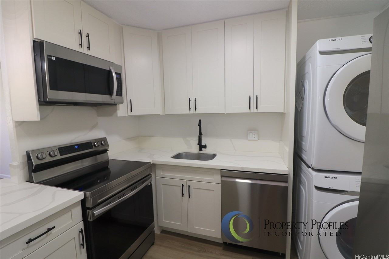 95-2055 Waikalani Pl #B101 - Photo 2 of 11