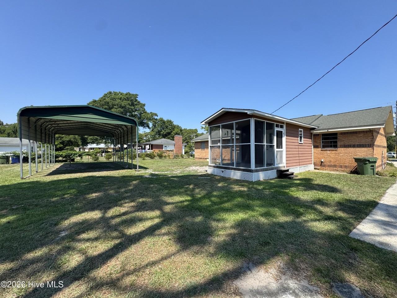 5624 Saint Nicholas Rd - Photo 3 of 4
