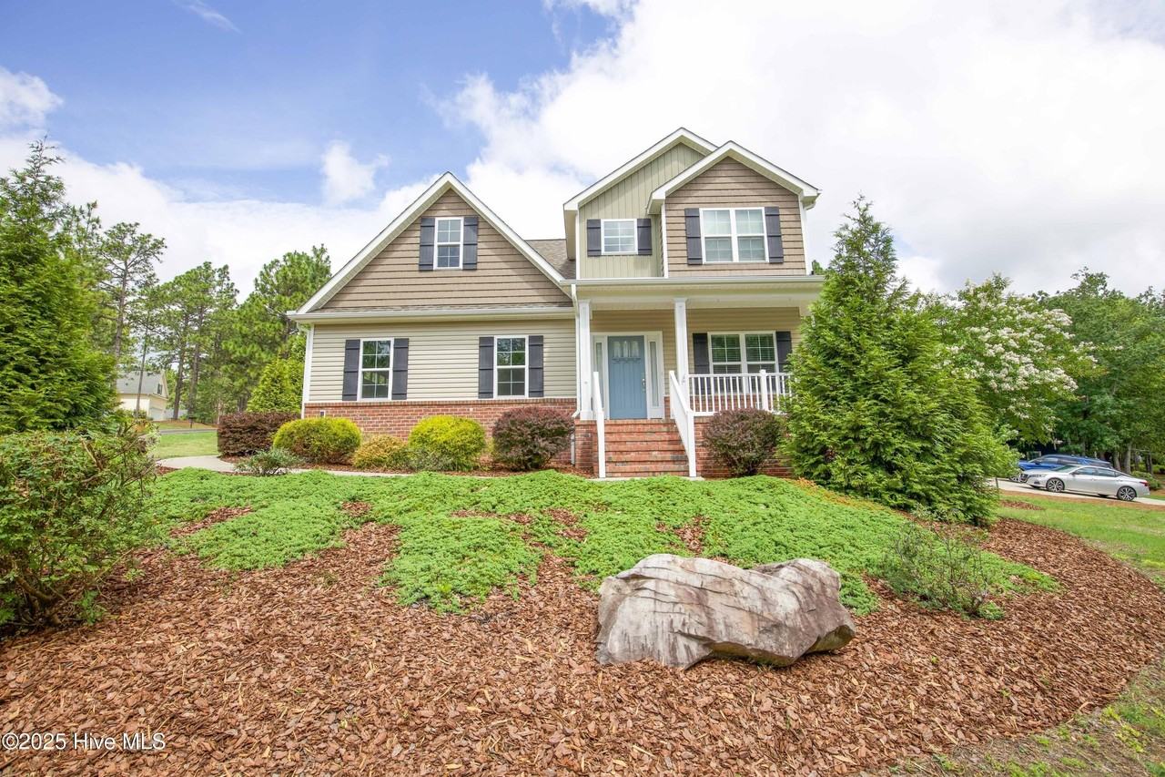 25 Forrest Dr