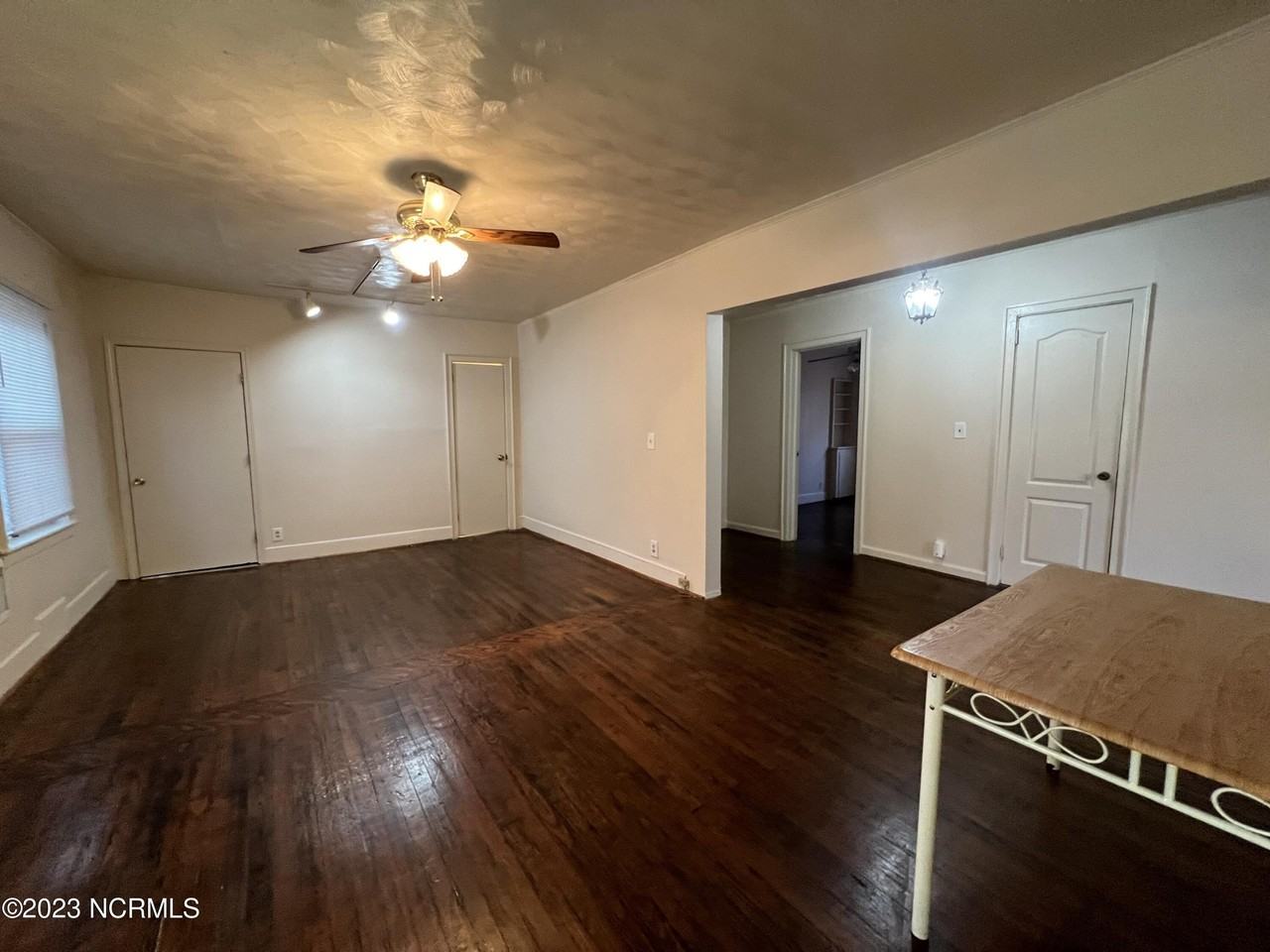 306 N 11th St #4 - Photo 3 of 10