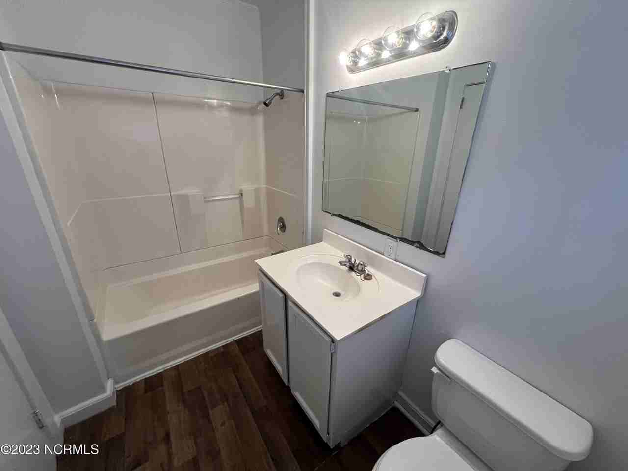 306 N 11th St #4 - Photo 7 of 10