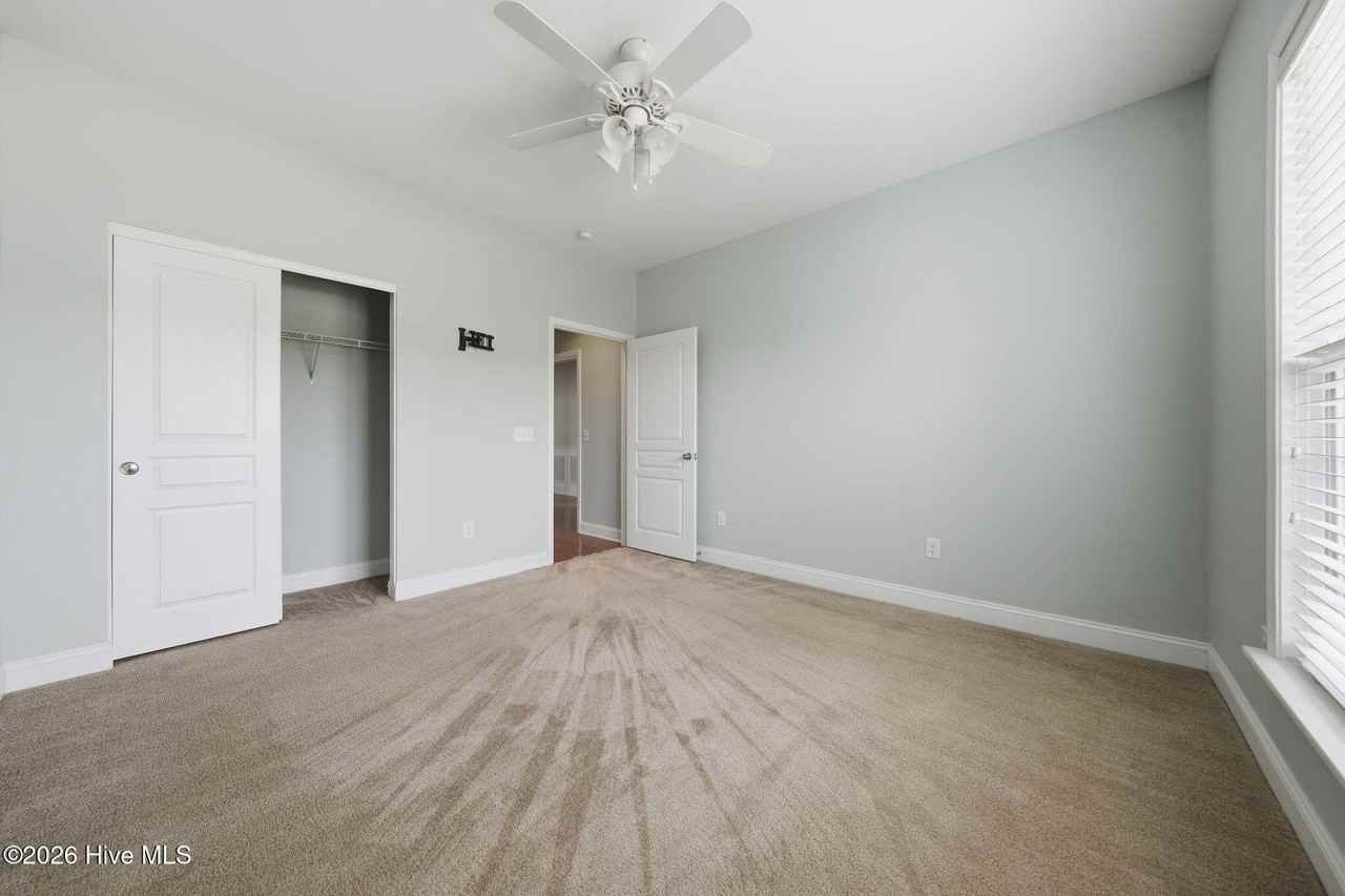 5028 Lagan Ct - Photo 5 of 41