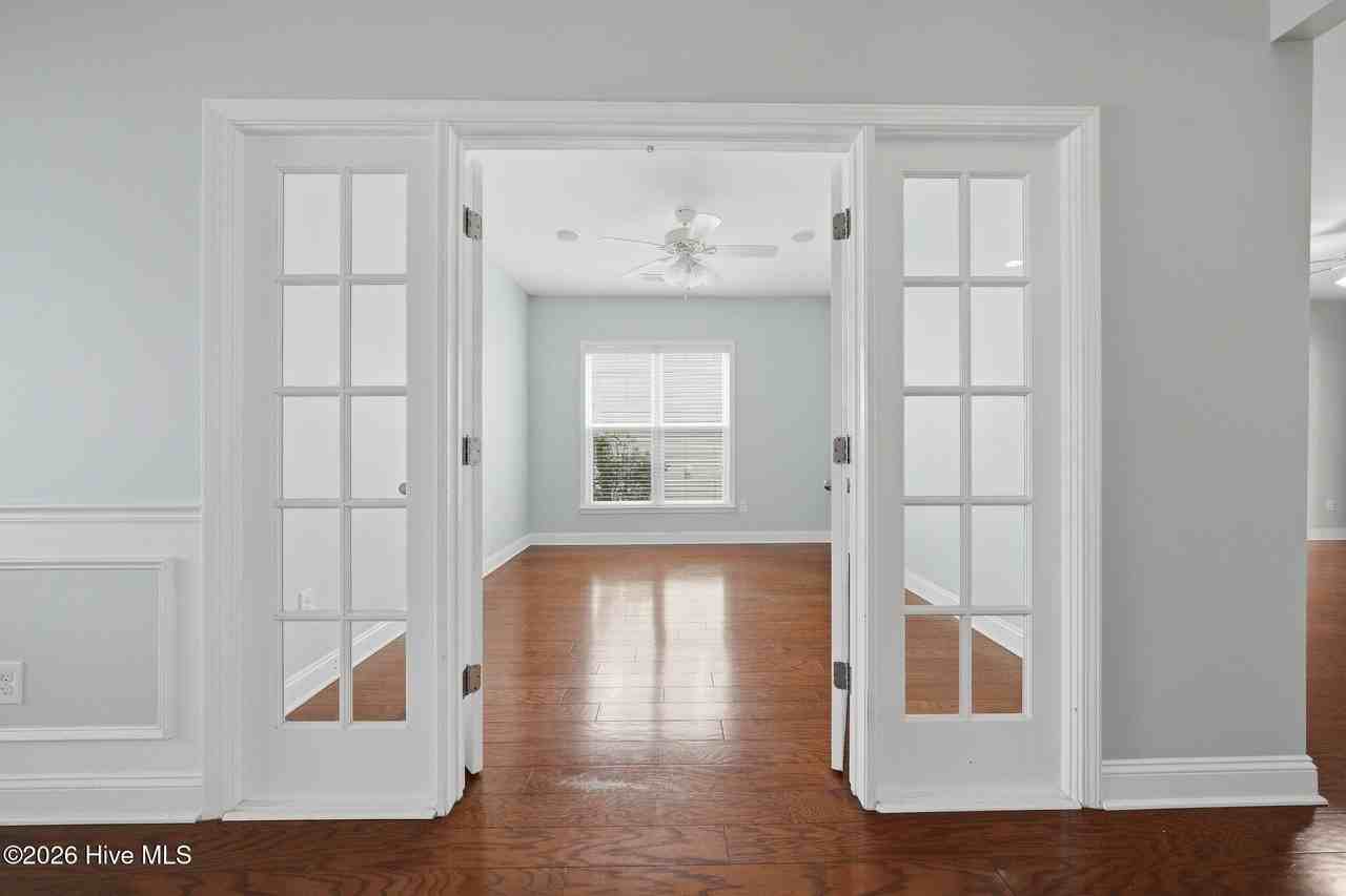 5028 Lagan Ct - Photo 7 of 41