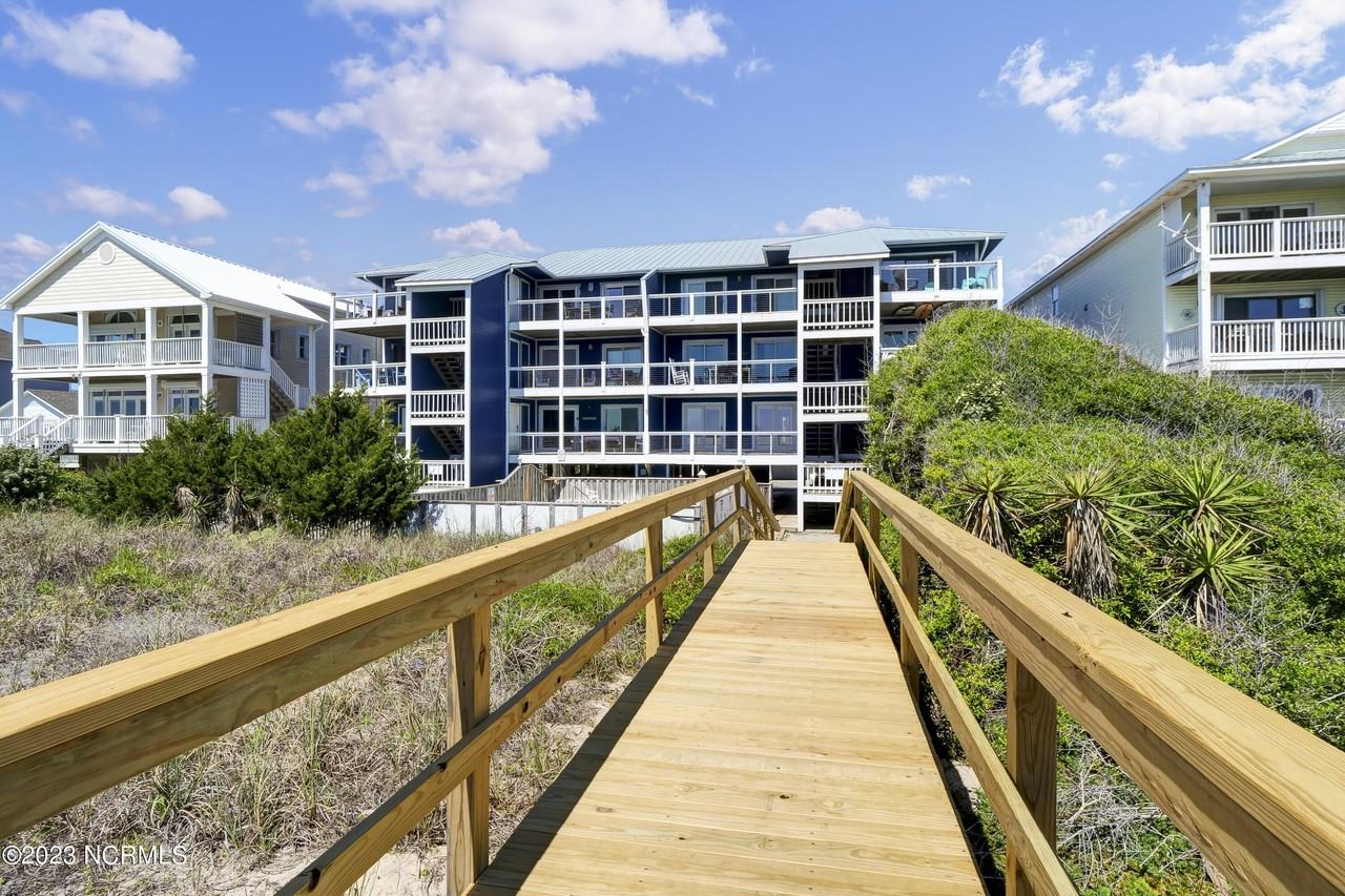 608 Carolina Beach Ave N #A3 - Photo 3 of 30
