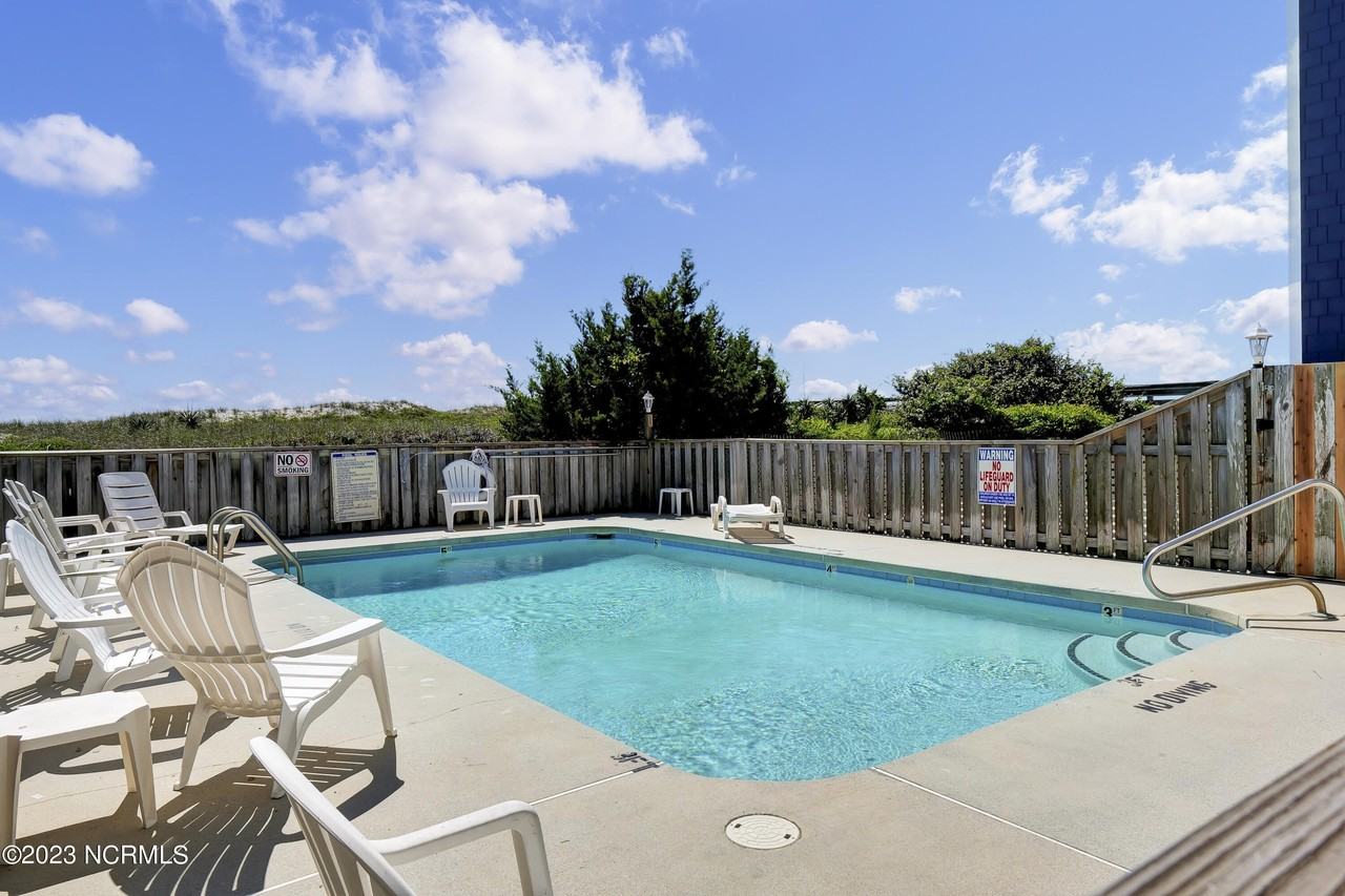 608 Carolina Beach Ave N #A3 - Photo 7 of 30