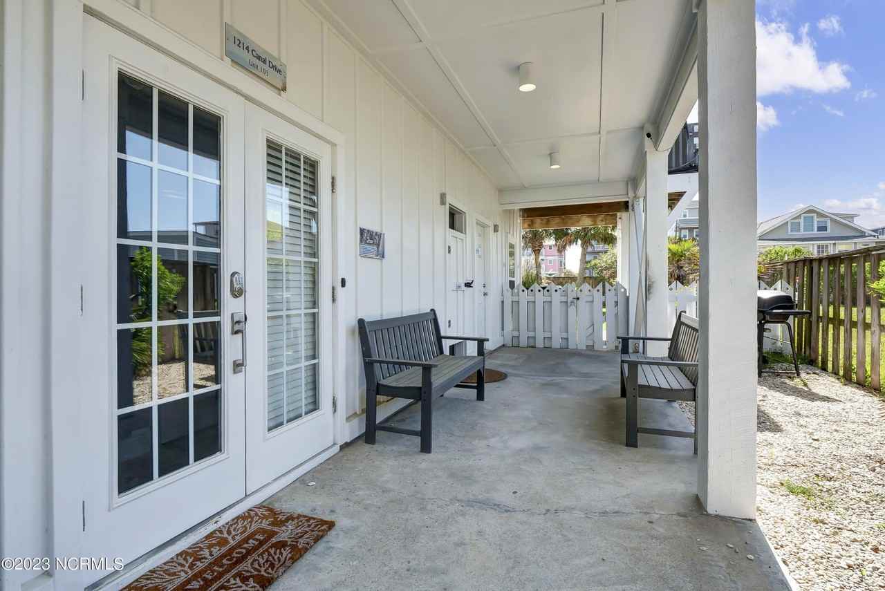 1214 Canal Dr #103 - Photo 5 of 43