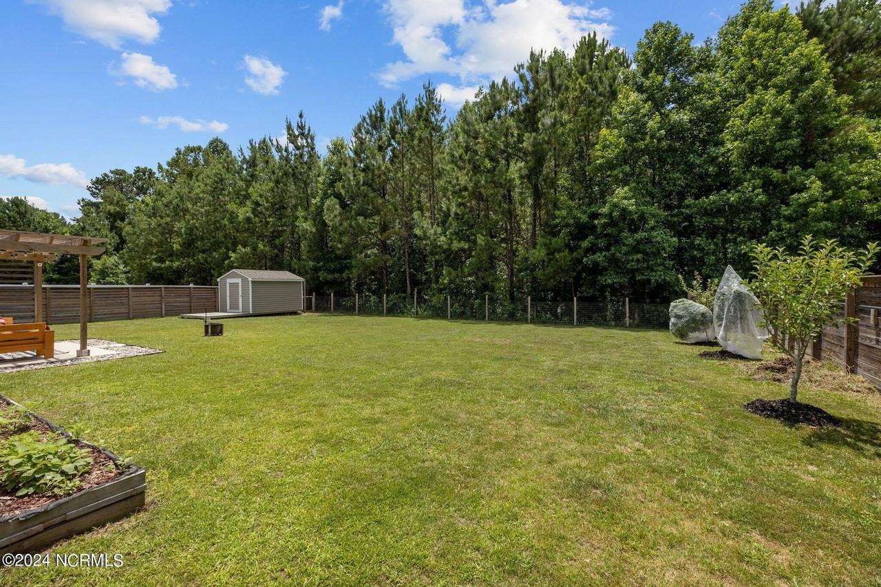 411 Palisades Way - Photo 5 of 48
