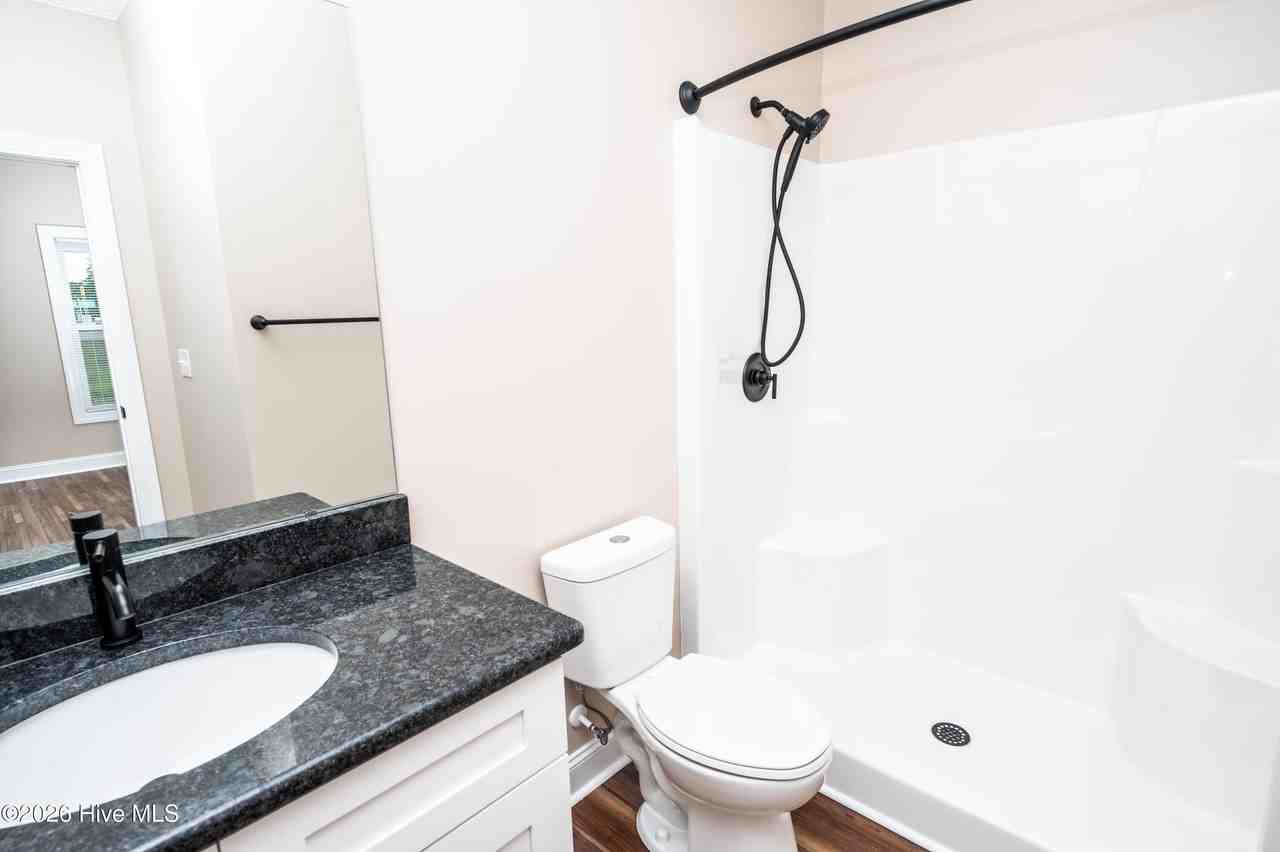 138 Macdonald Blvd - Photo 6 of 16