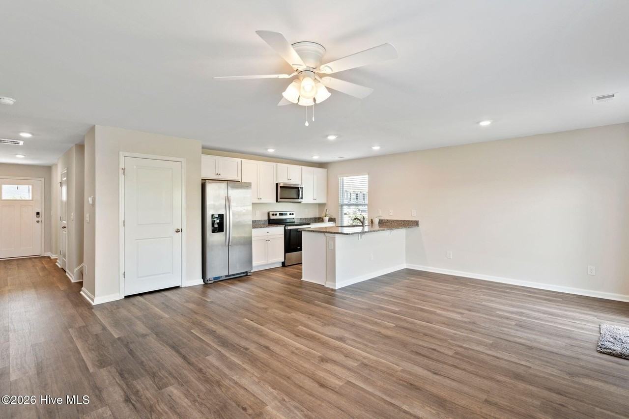3130 Lobelia Ln #1101 - Photo 3 of 33