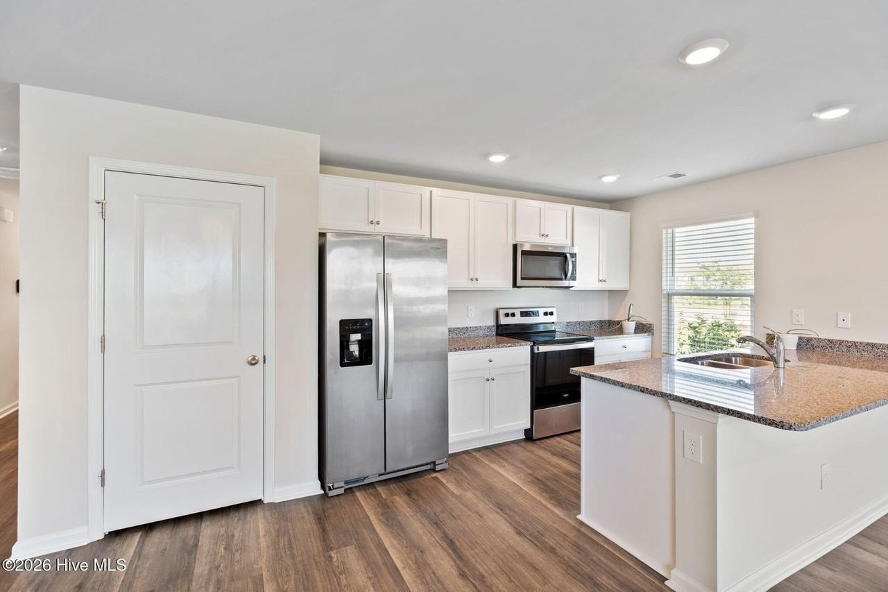 3130 Lobelia Ln #1101 - Photo 4 of 33