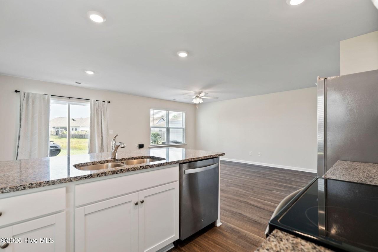 3130 Lobelia Ln #1101 - Photo 5 of 33