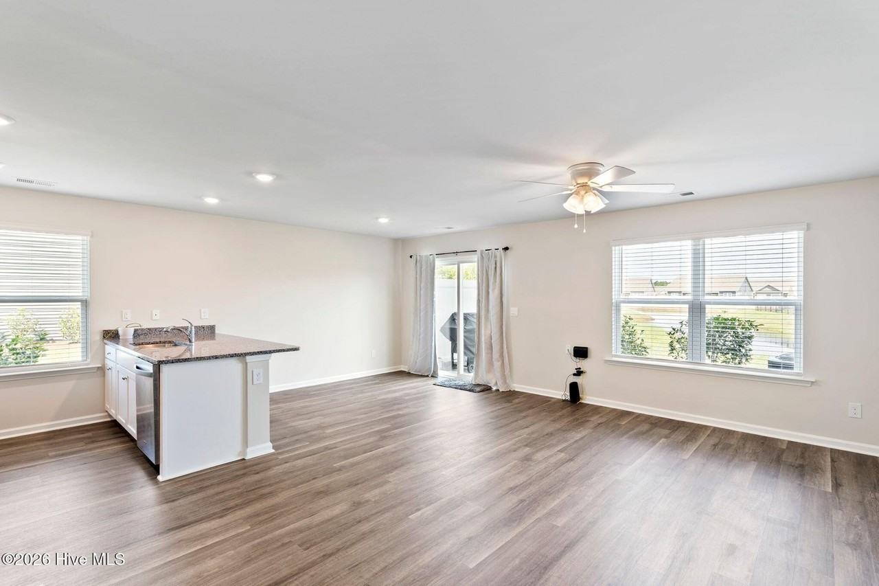 3130 Lobelia Ln #1101 - Photo 6 of 33