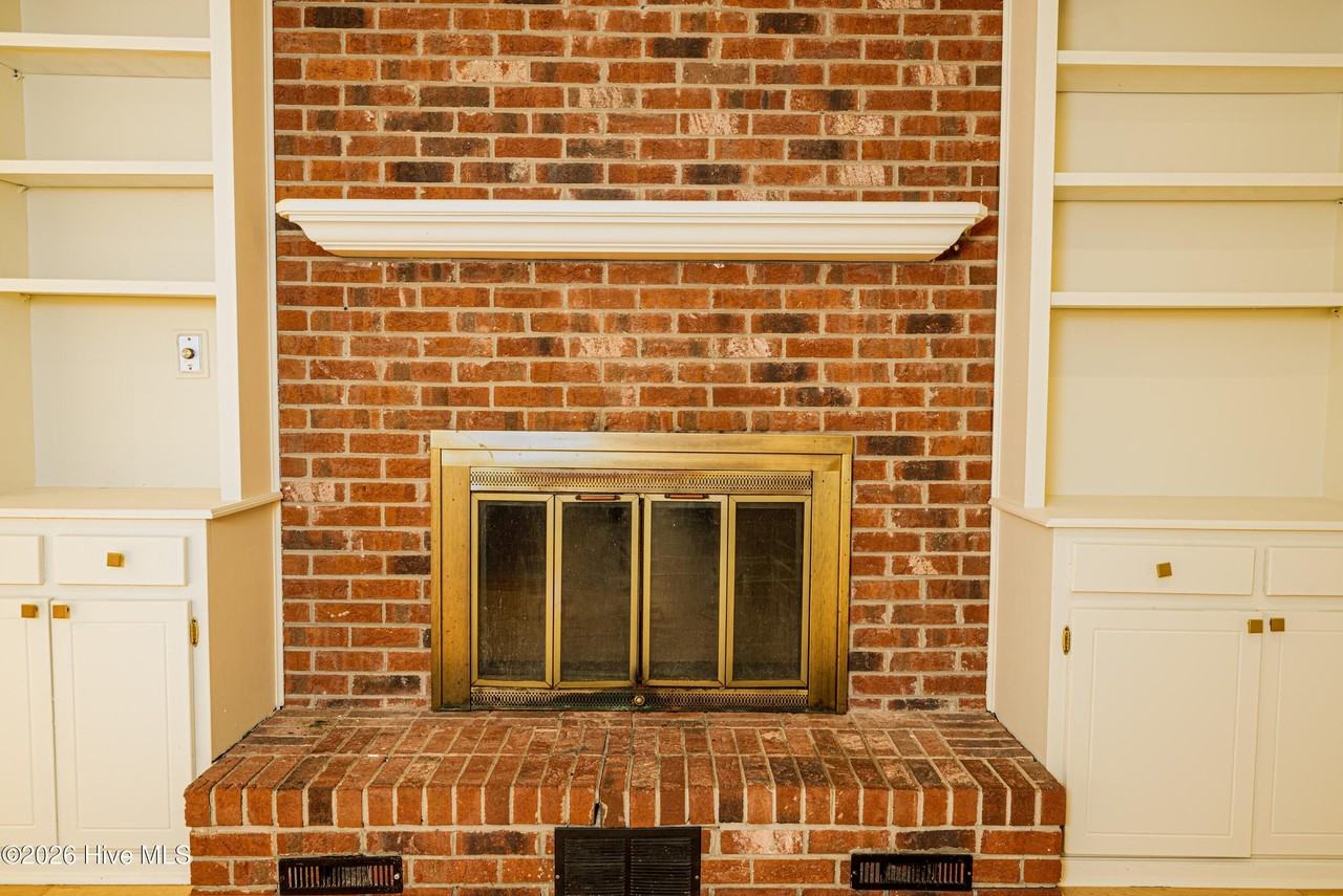 419 Boros Rd - Photo 4 of 29