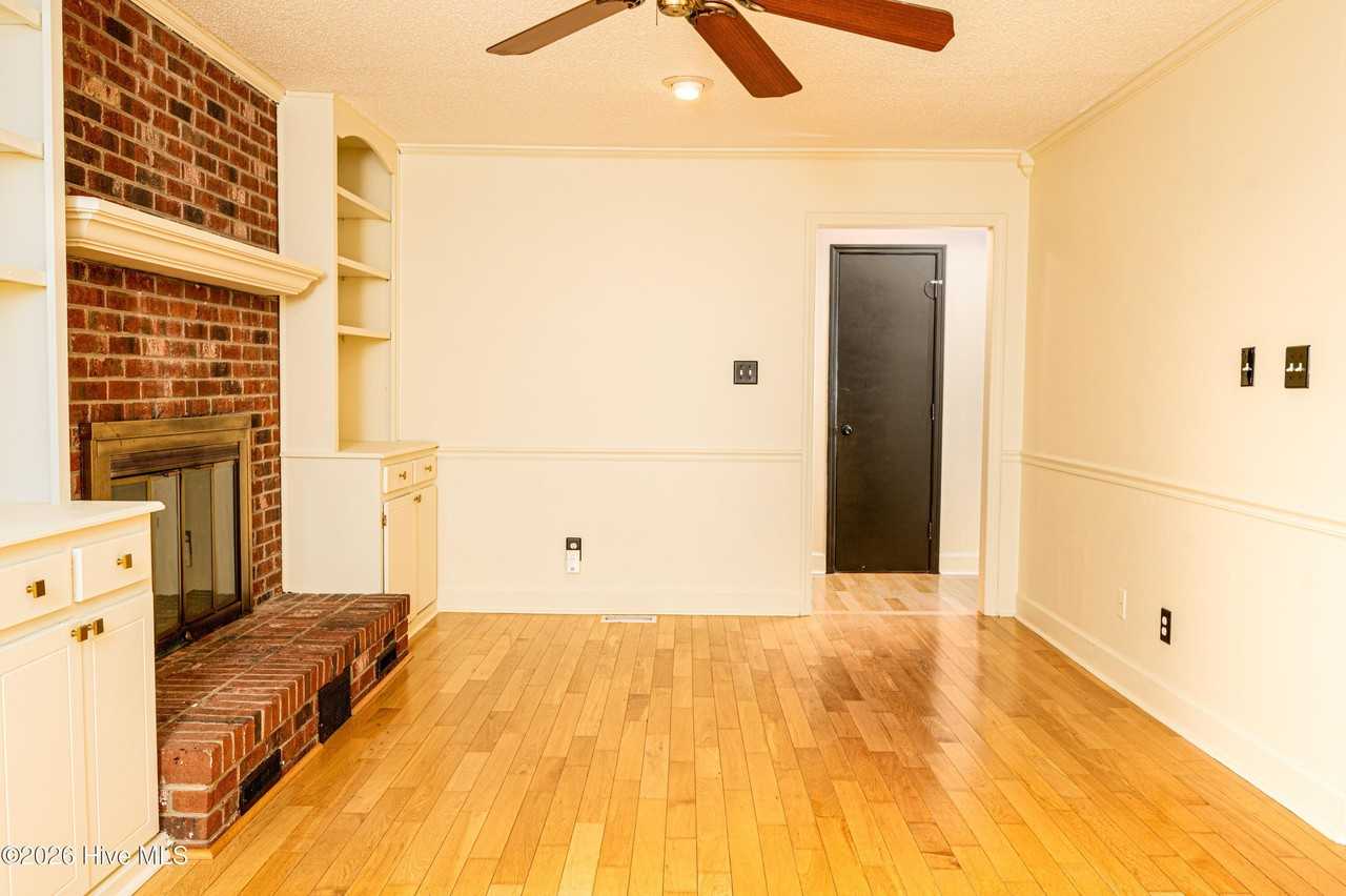 419 Boros Rd - Photo 6 of 29