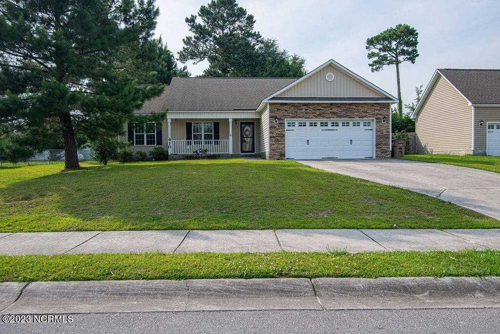 410 Jasmine Ln - Photo 3 of 24