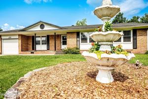 featured image of 204 Wildwood Rd