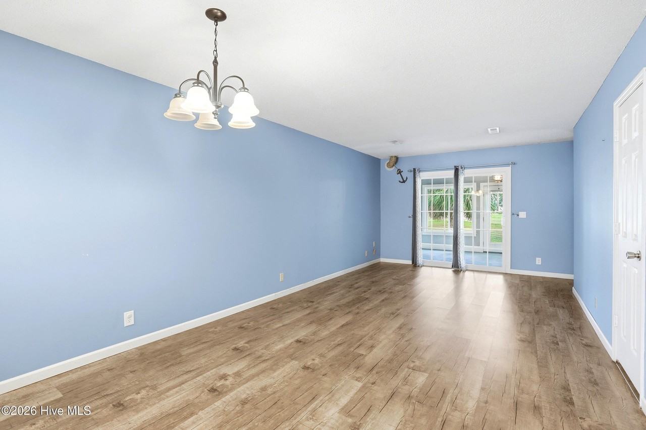 102 Country Club Villa Dr #1 - Photo 2 of 18
