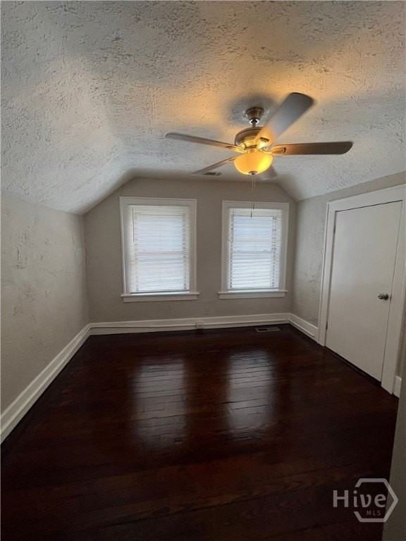 611 E 37th St - Photo 2 of 7