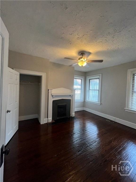 611 E 37th St - Photo 5 of 7