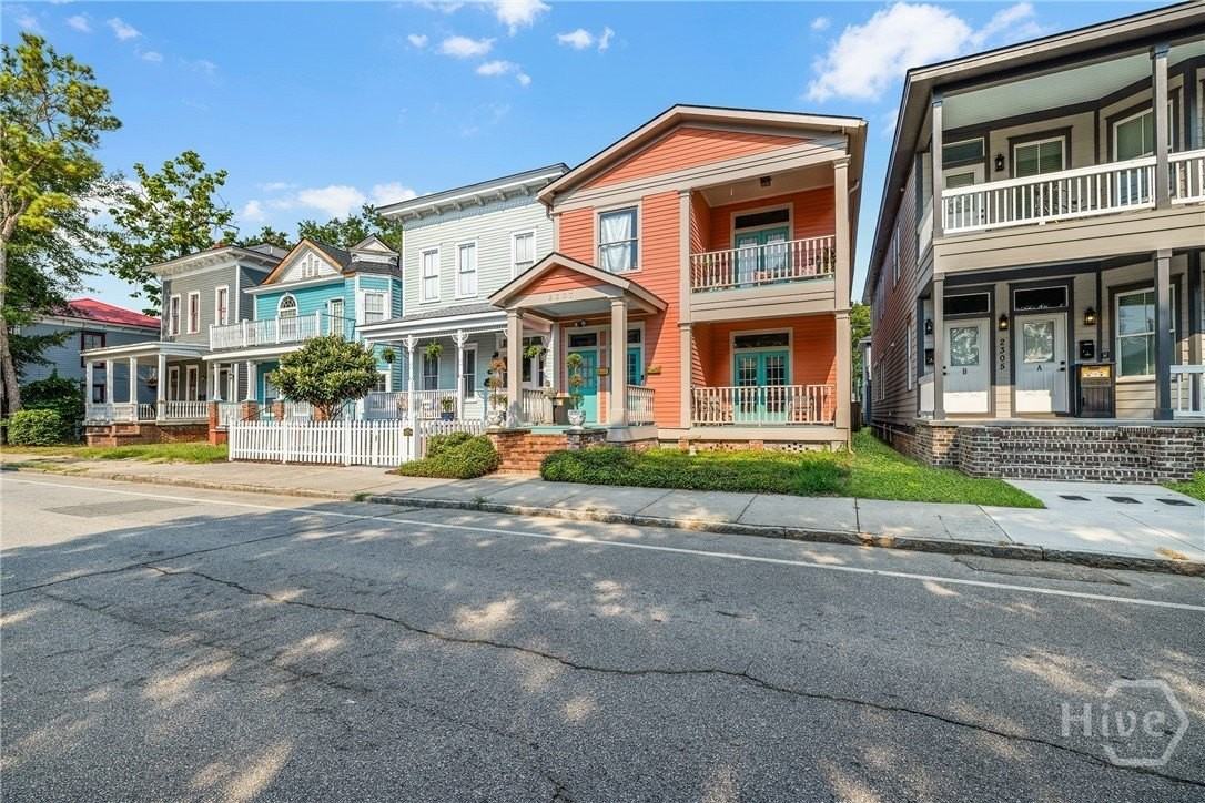 2307 Whitaker St #B - Photo 2 of 18