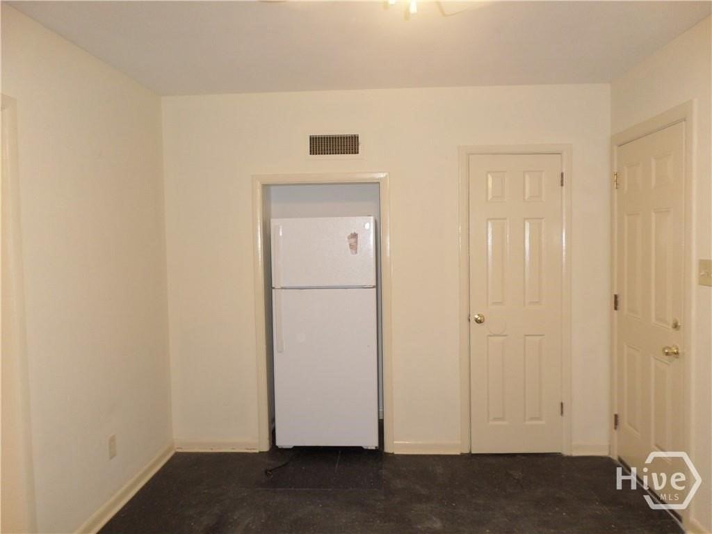 4209 Crane St - Photo 4 of 7