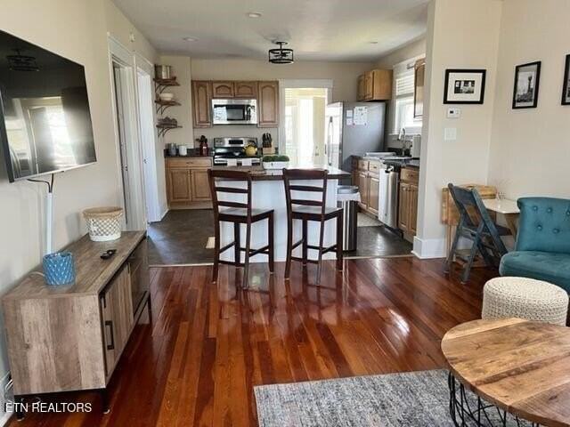 1614 Lodge St - Photo 5 of 11