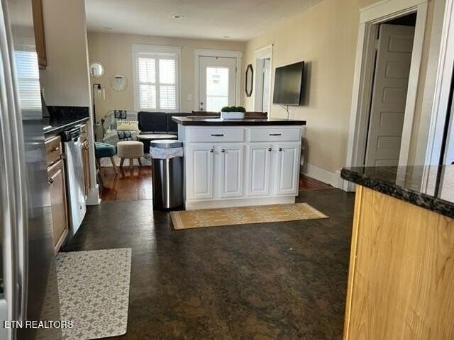 1614 Lodge St - Photo 7 of 11