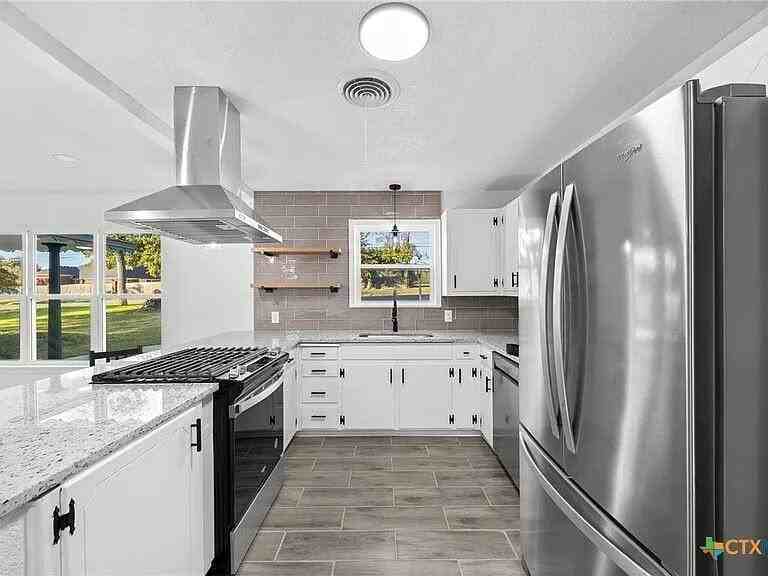 3505 W Adams Ave - Photo 3 of 14