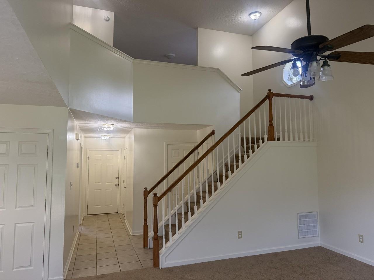 541 Lidian Ct - Photo 4 of 22