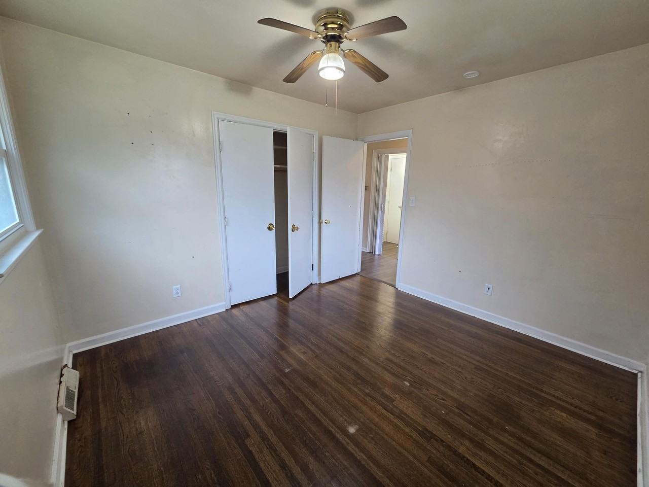 516 Anniston Dr - Photo 6 of 9
