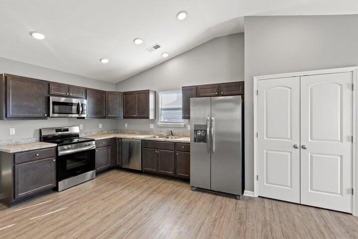 149 Candy Apple Ln - Photo 6 of 21