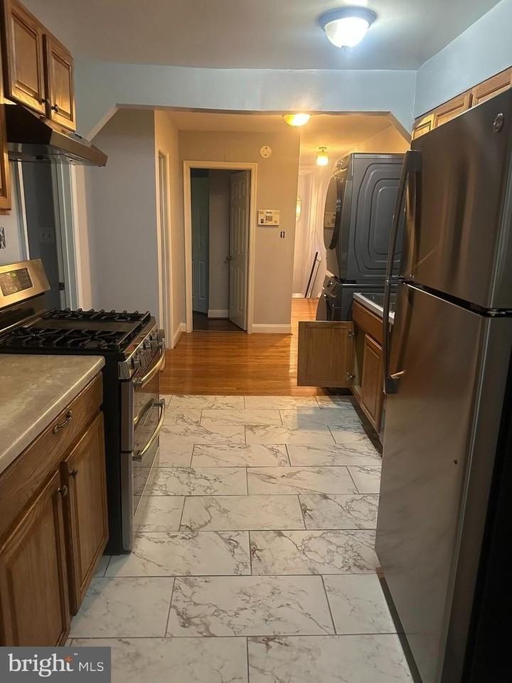 2201 14th St Ne - Photo 2 of 18