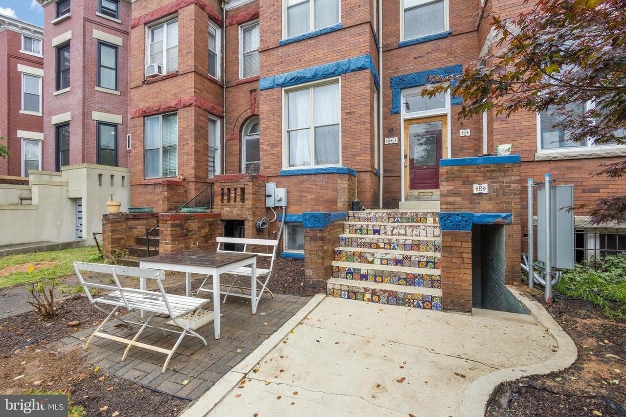 30 R St Ne - Photo 2 of 34
