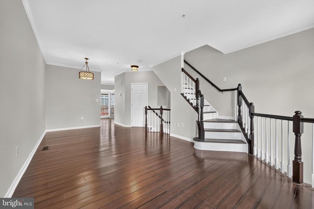 932 Harrison Cir - Photo 7 of 24