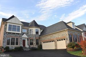 featured image of 7582 Venture Dr
