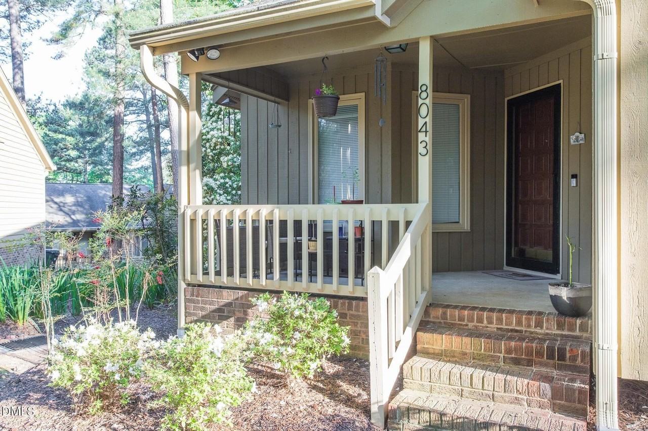 8043 Grey Oak Dr - Photo 3 of 11